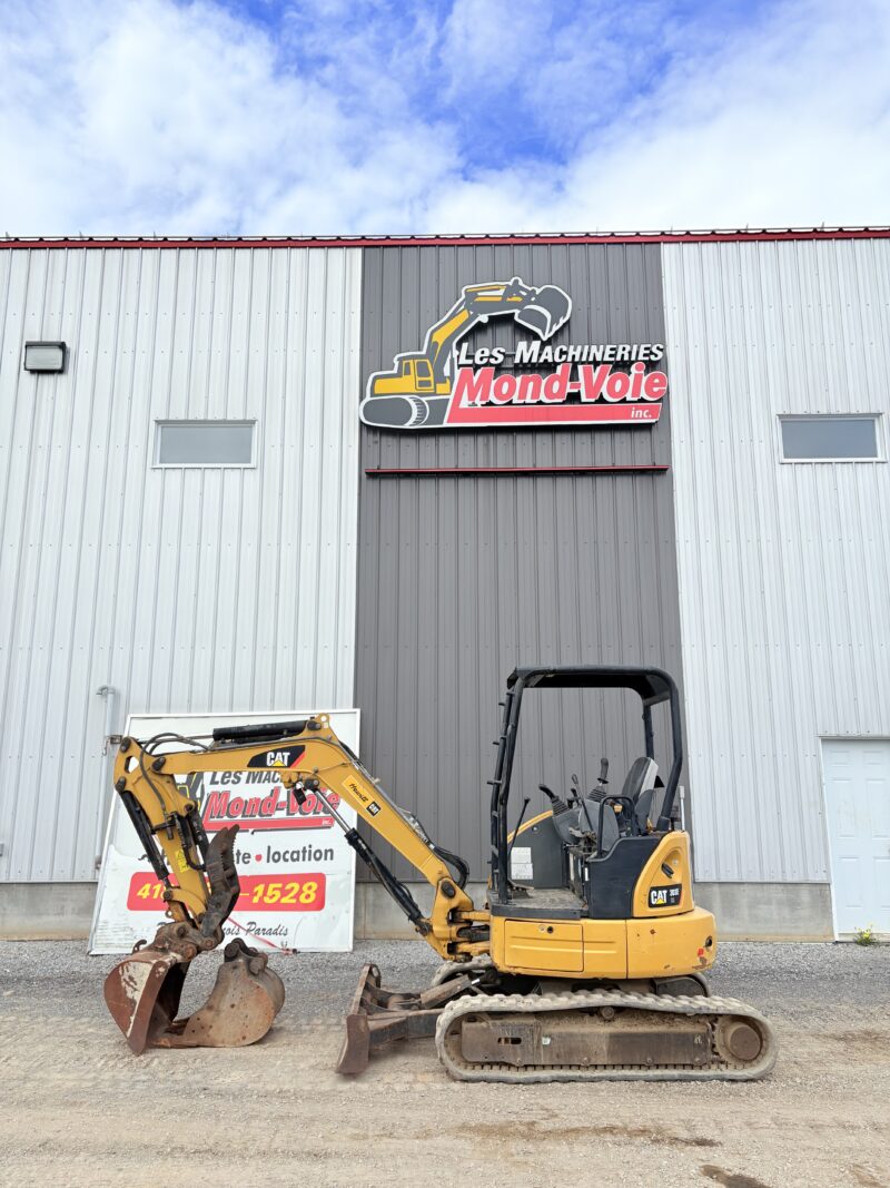 Excavatrice Caterpillar 303E