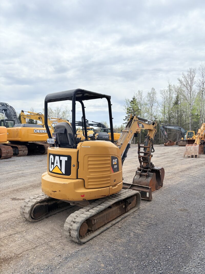 Excavatrice Caterpillar 303E – Image 2
