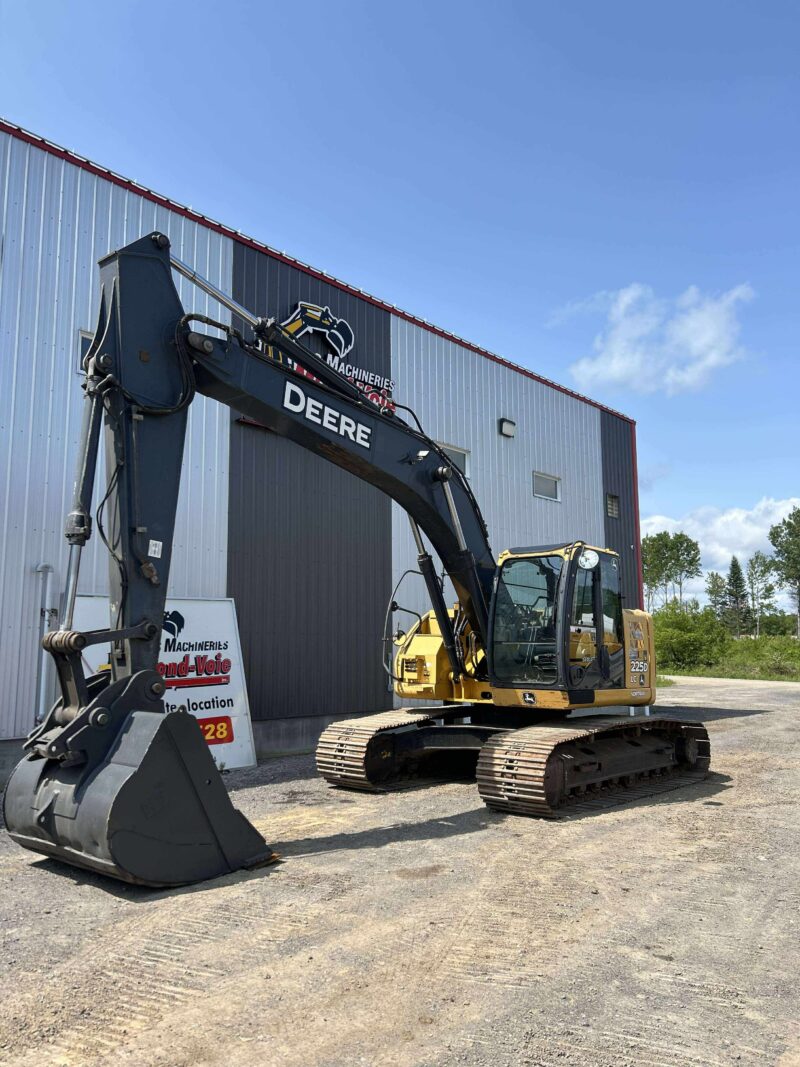 Excavatrice John Deere 225D Lc – Image 2