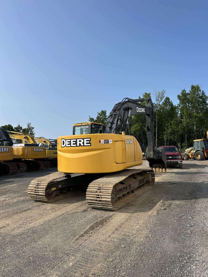 Excavatrice John Deere 225D Lc – Image 4