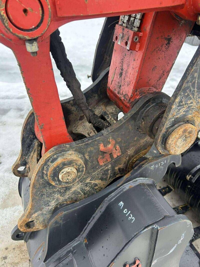 e59d4993179818ca13ecf0740f73b6a7