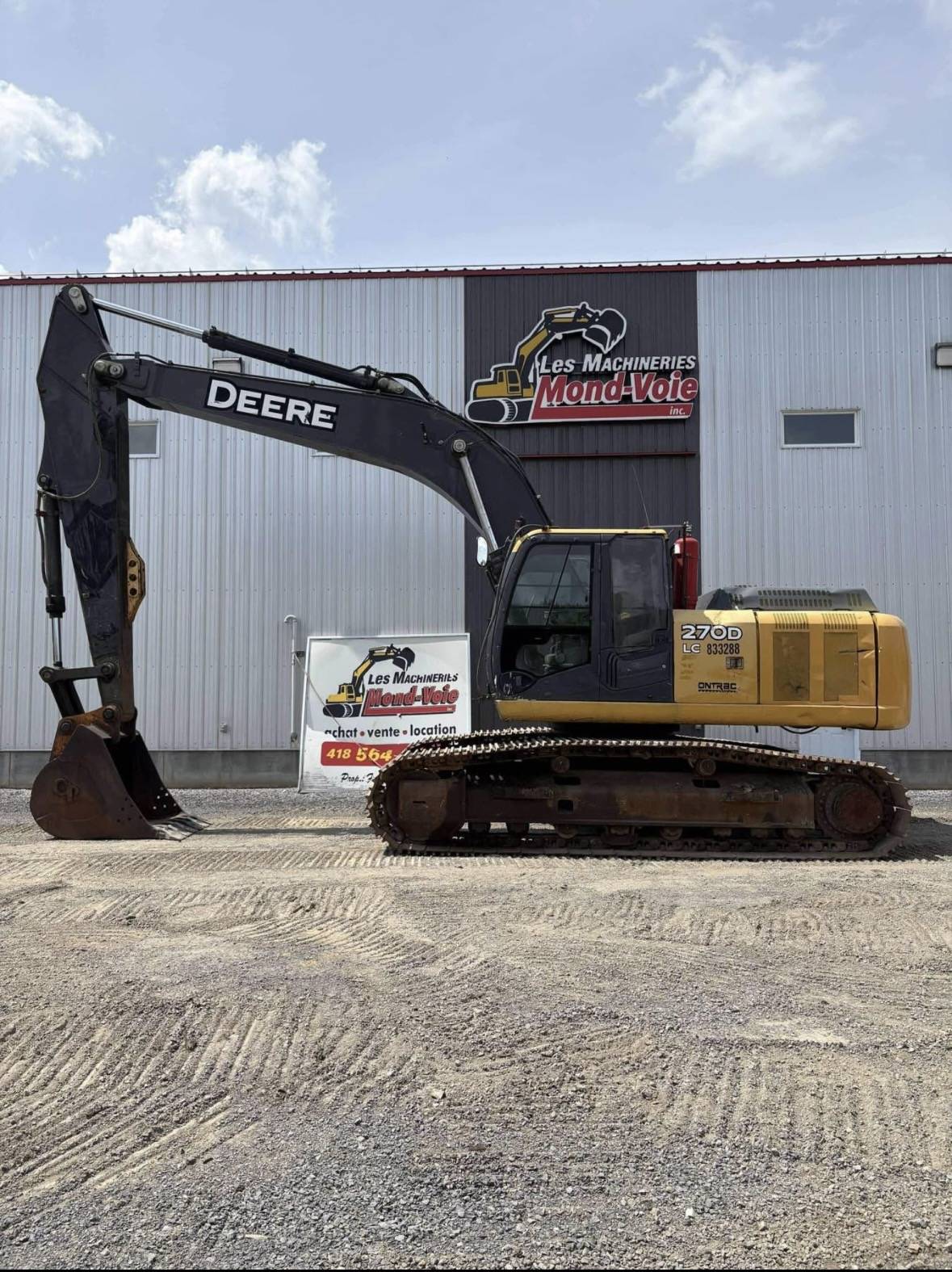 Excavatrice John Deere 270D-2006